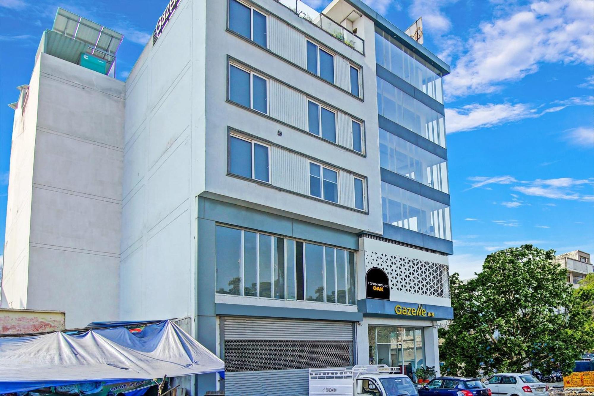 Super Townhouse Geetanjali Inn Gurgáon Exteriér fotografie